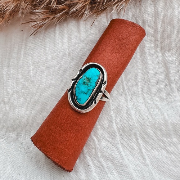 Jewelry - Size 6.5 vintage turquoise stamped ring